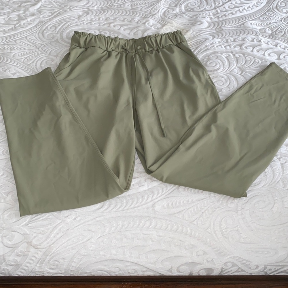 Lululemon Keep Moving Pant 7/8 High-Rise